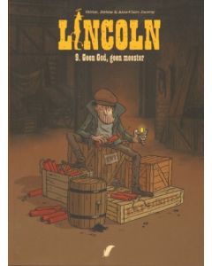 FEBRUARI 2026

Na maanden comfortabel wegrotten in zijn zelfgegraven gat – het gras staat er alweer netjes bij – wordt Lincoln brutaal terug tot leven geroepen door God, die blijkbaar geen betere hobby heeft gevonden. Nog voor onze cowboy “laat me gerus